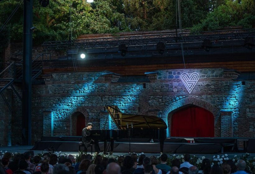 هتل Tsinandali Estate, A Radisson Collection