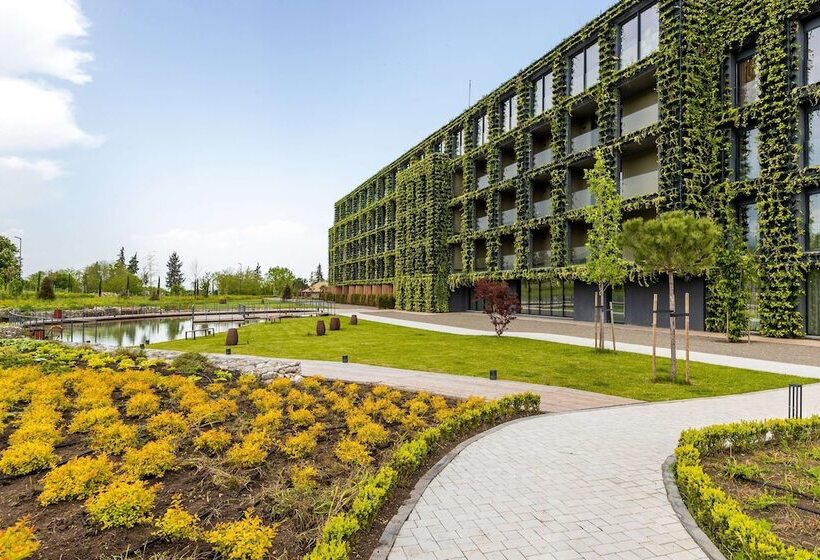 هتل Tsinandali Estate, A Radisson Collection