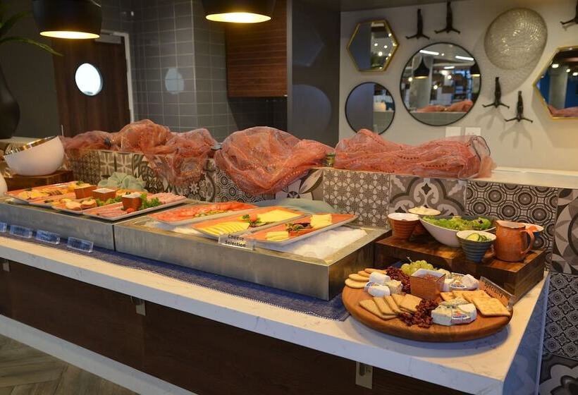 Отель Town Lodge Umhlanga