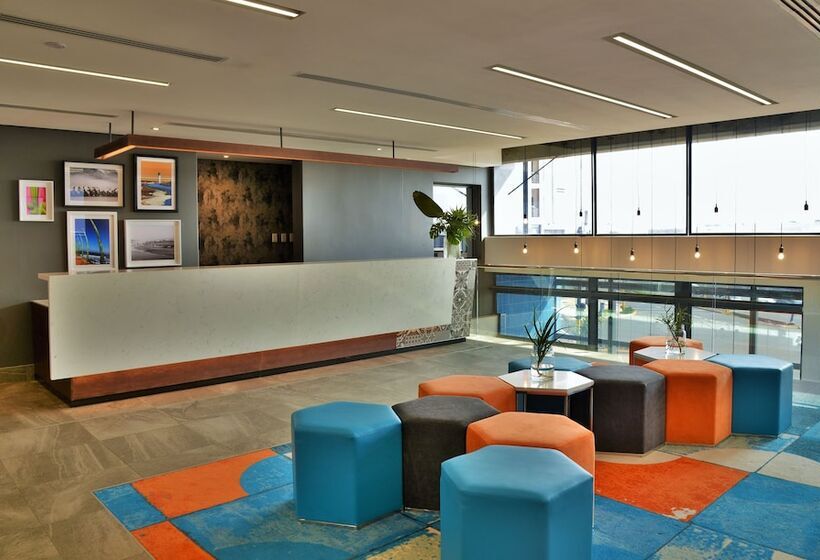 Отель Town Lodge Umhlanga