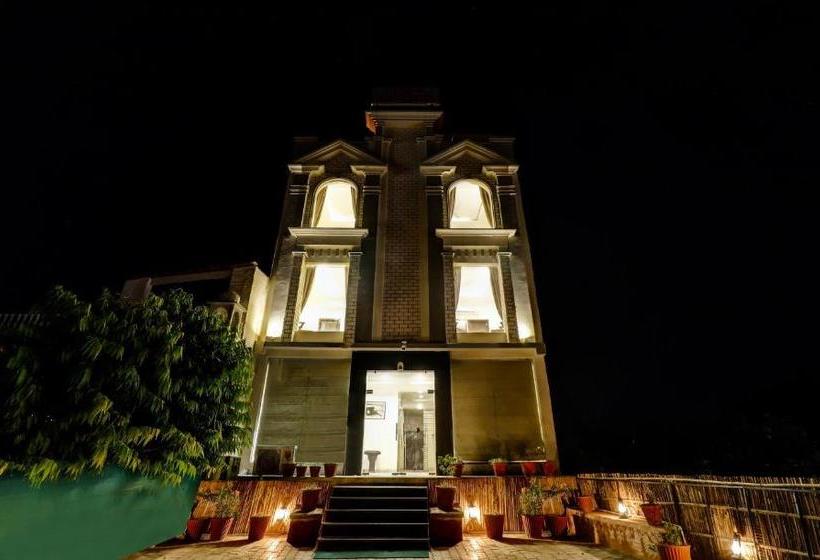 Отель Treebo Trend Rajputana