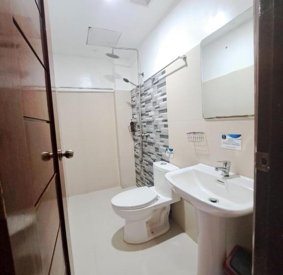 هتل Virginia Suites