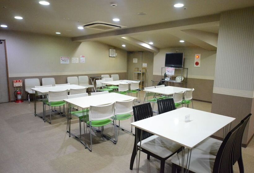 Kumamoto Capsule Hotel Hostel, Caters To Men