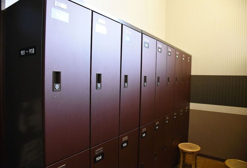 Kumamoto Capsule Hotel Hostel, Caters To Men