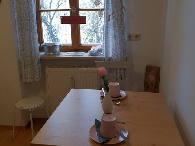 Martina S Place Bed & Breakfast