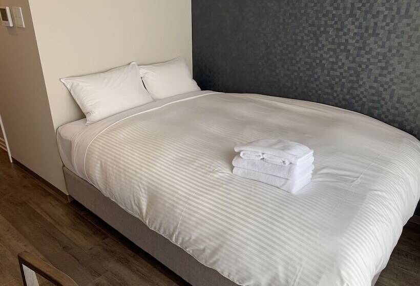 Mr.kinjo In Sky Harbor