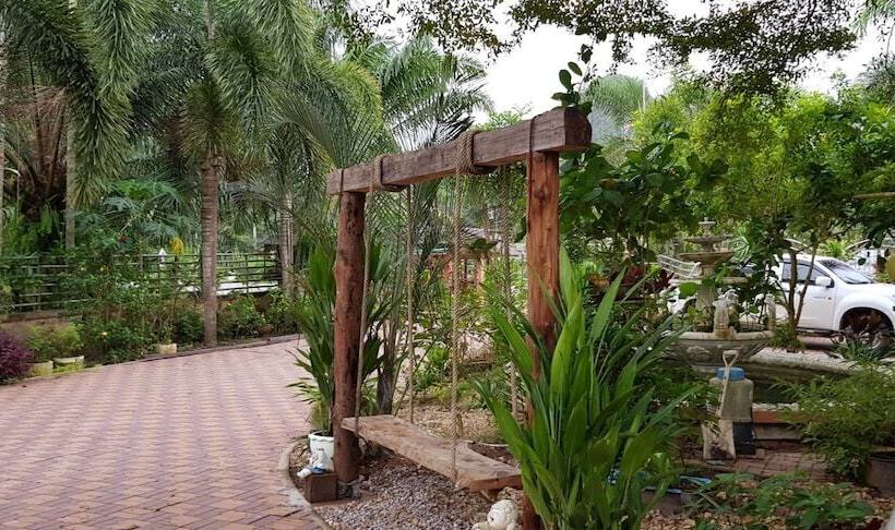 Пансион Baantai Homestay