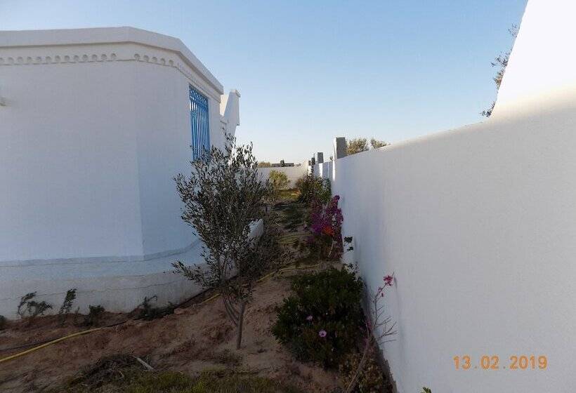 膳宿费 Dar Mamina