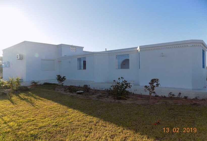 膳宿费 Dar Mamina