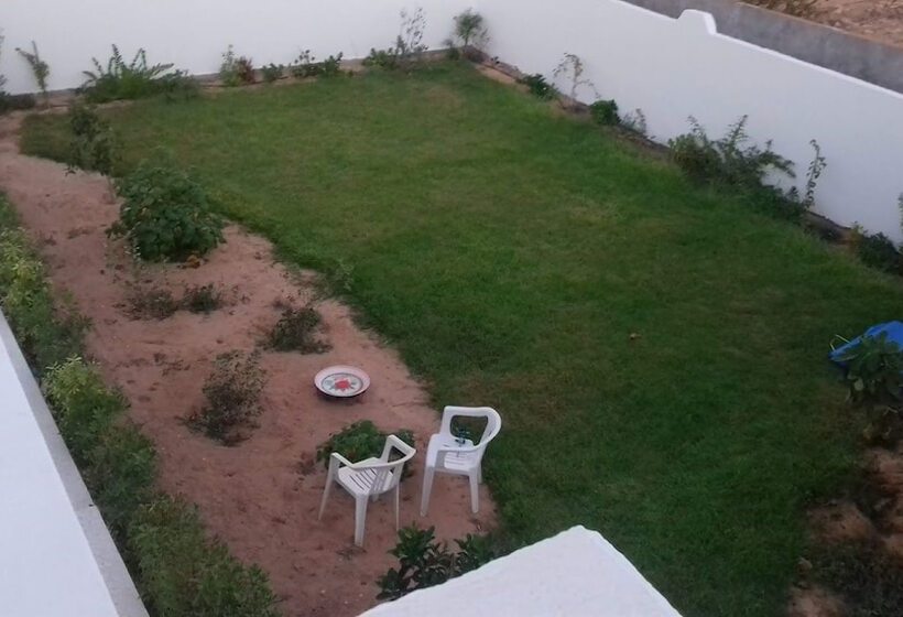 膳宿费 Dar Mamina