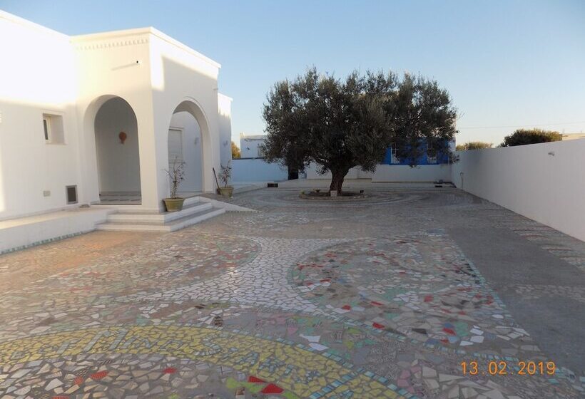 膳宿费 Dar Mamina