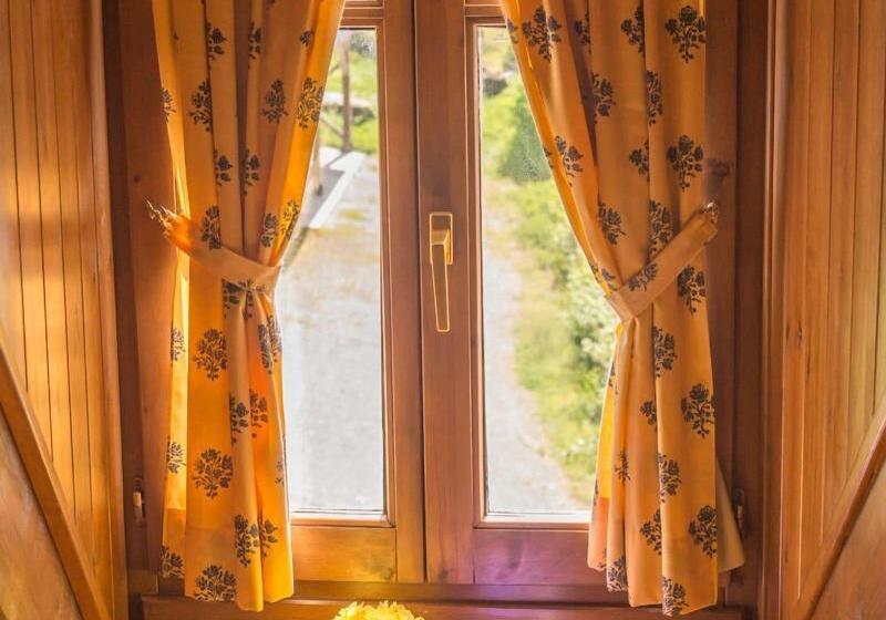 פנסיון Es Neres