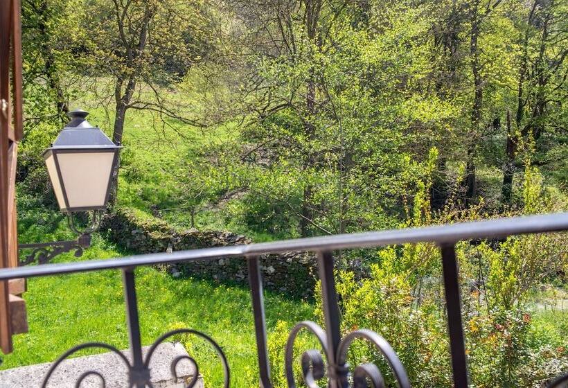 פנסיון Es Neres