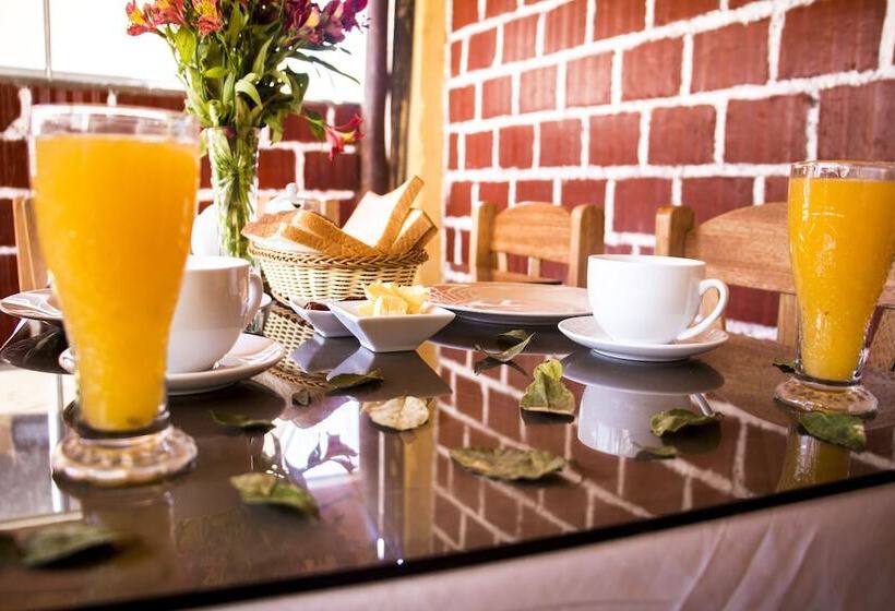 ペンション Inka Khawarina Tambo Lodge