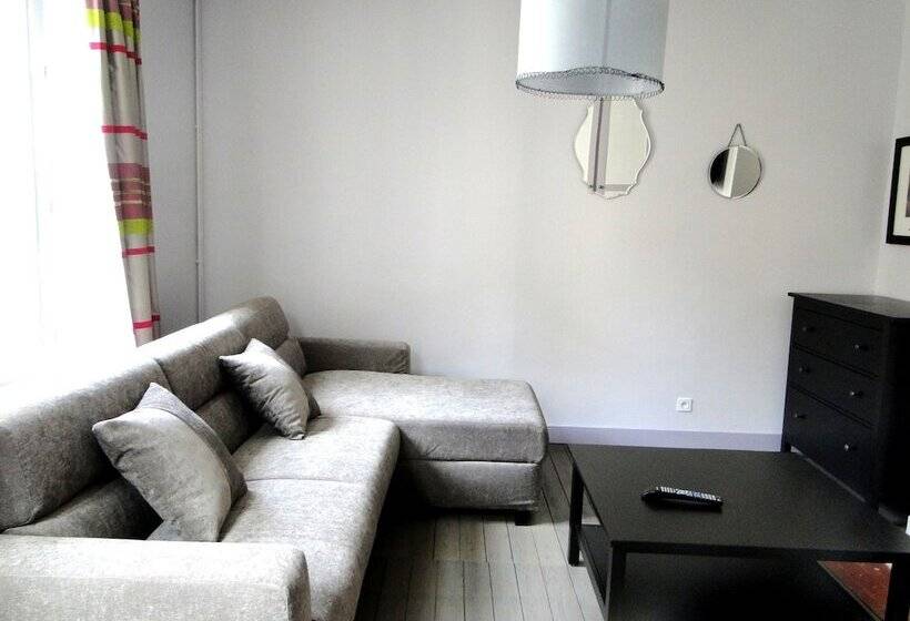 ペンション La Maison Des Arts