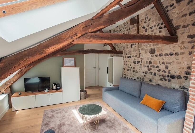 ペンション La Maison Des Arts