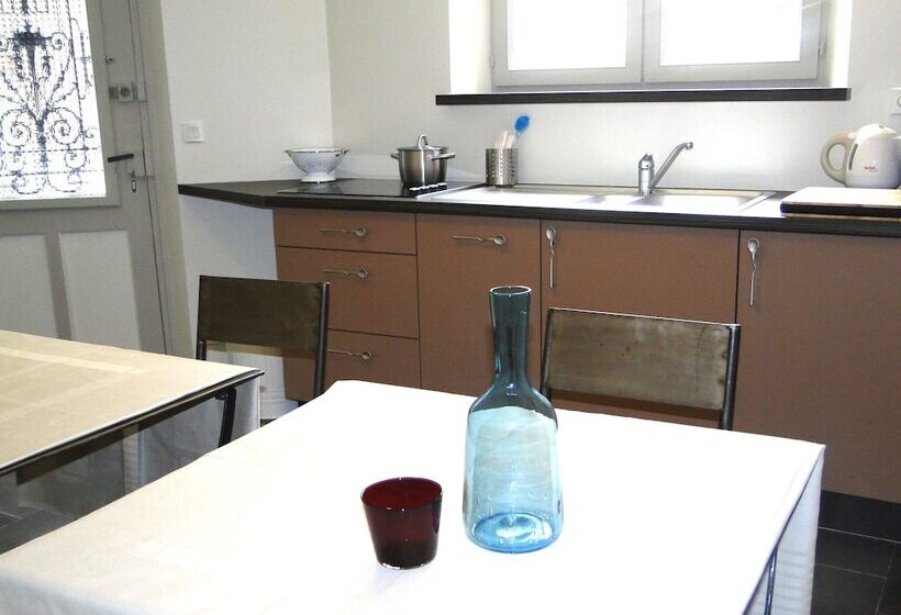 ペンション La Maison Des Arts