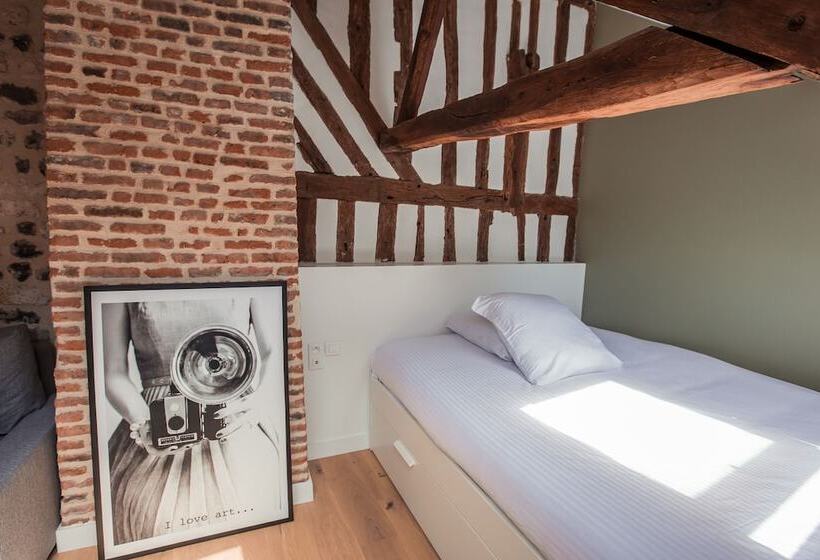 ペンション La Maison Des Arts