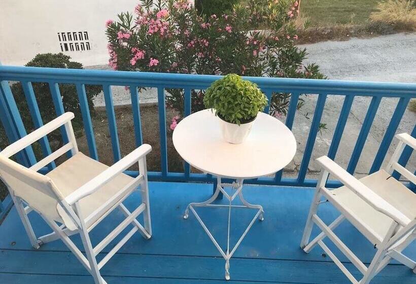 פנסיון Milos Inn & Maisonette