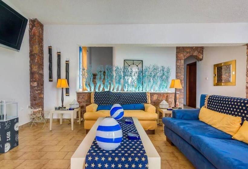 פנסיון Milos Inn & Maisonette