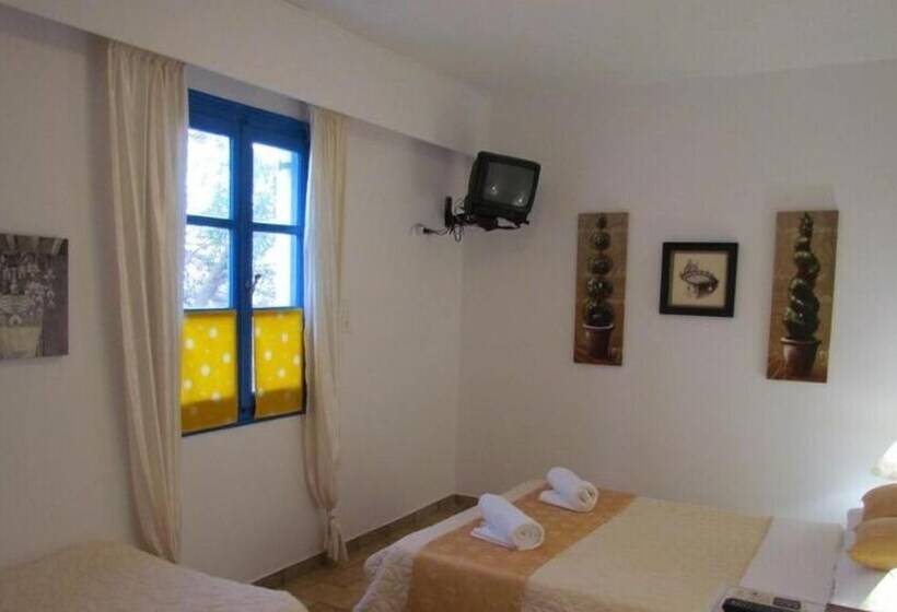 פנסיון Milos Inn & Maisonette