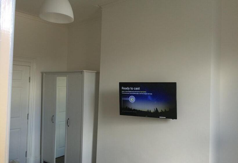 پانسیون Regent Serviced Suites