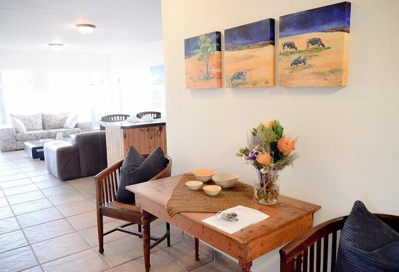 פנסיון Sea Paradise