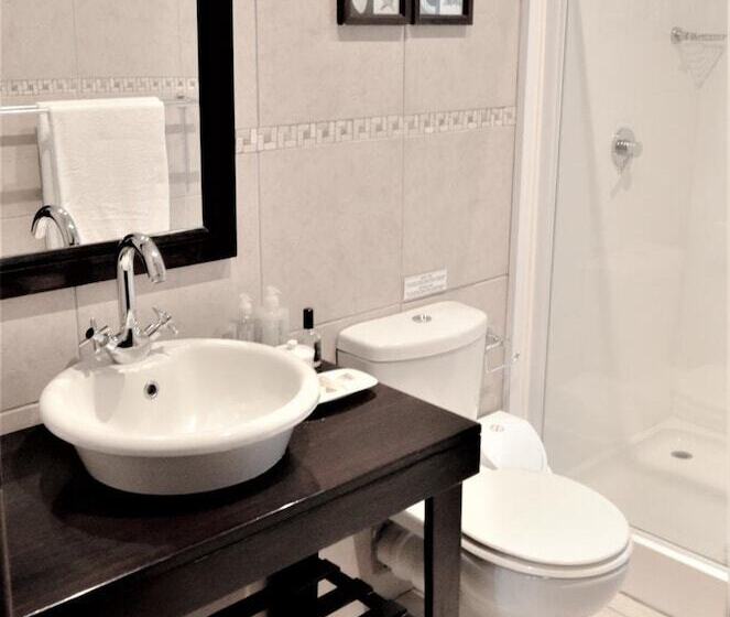 פנסיון Sea Paradise