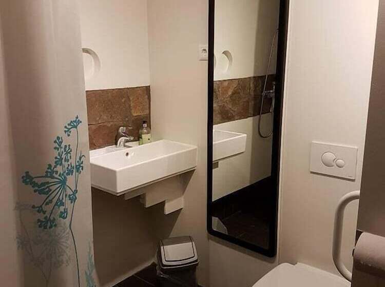 پانسیون Skorrahestar