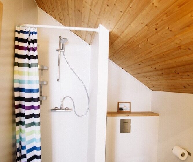 پانسیون Skorrahestar