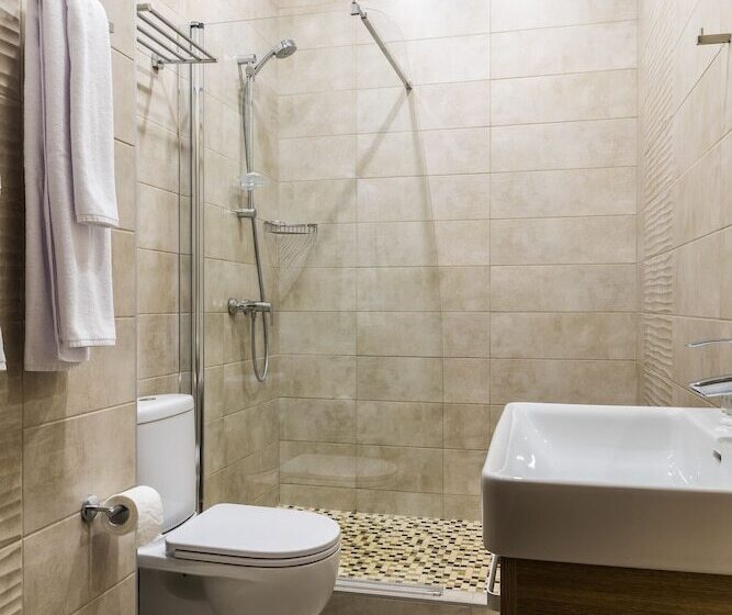 پانسیون Sowa House