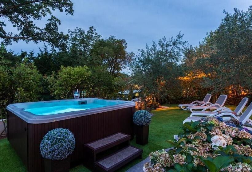 پانسیون Villa Milcetic