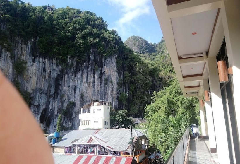 Queen Elena   Hostel