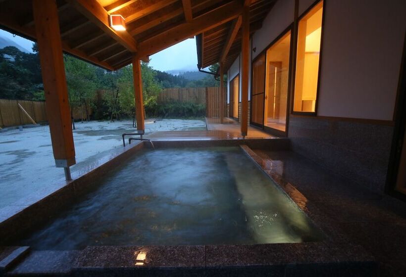 Ryokan Yufuin Sumika