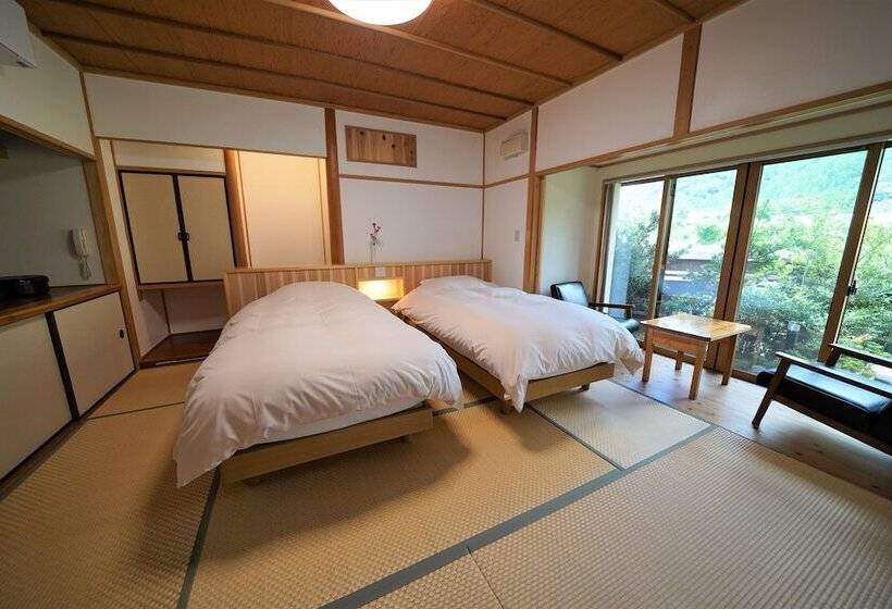 Ryokan Yufuin Sumika