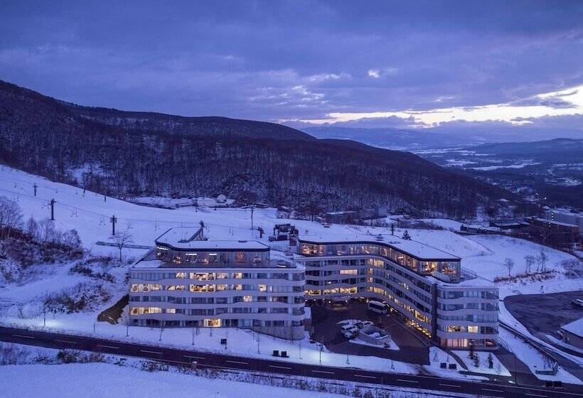 Skye Niseko