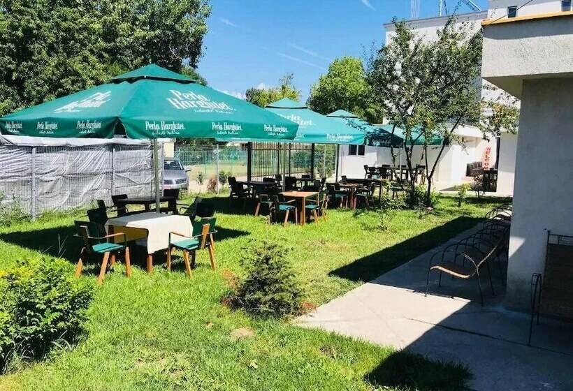 فندق صغير Perla