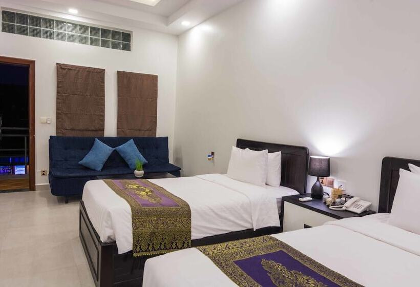 هاستل The Local Time Village