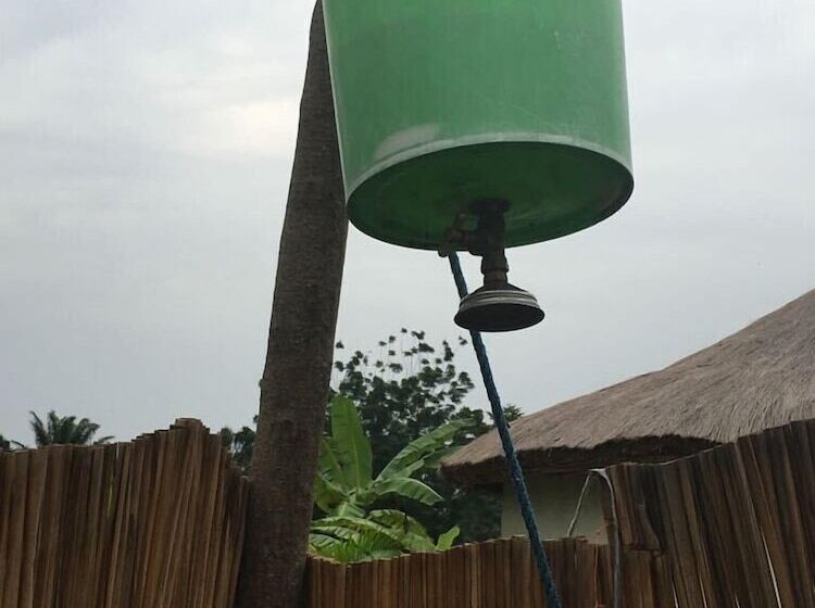 تختخواب و صبحانه Bwiru Village Homestay