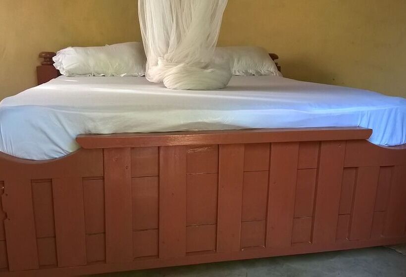 تختخواب و صبحانه Bwiru Village Homestay