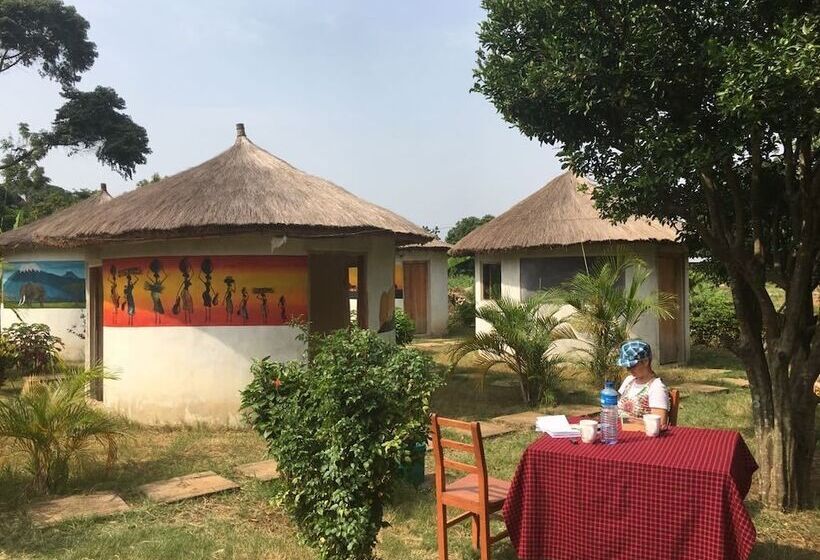 تختخواب و صبحانه Bwiru Village Homestay