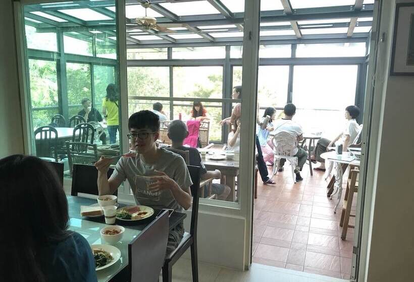 تختخواب و صبحانه Ji Ye Leisure Land