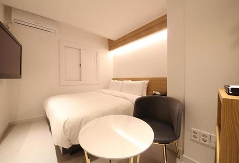 Busan Seomyeon Business Hotel J7