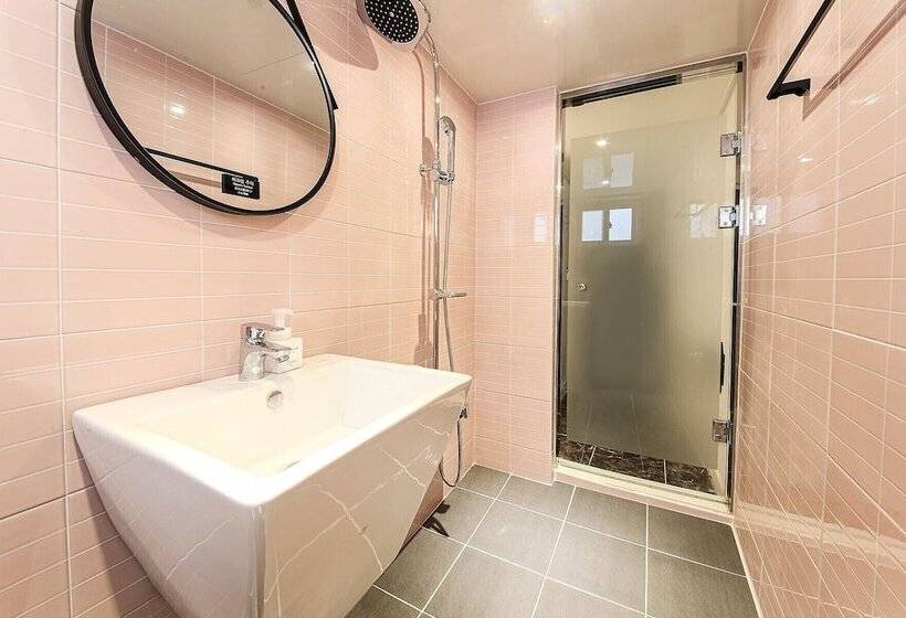 Busan Seomyeon Business Hotel J7