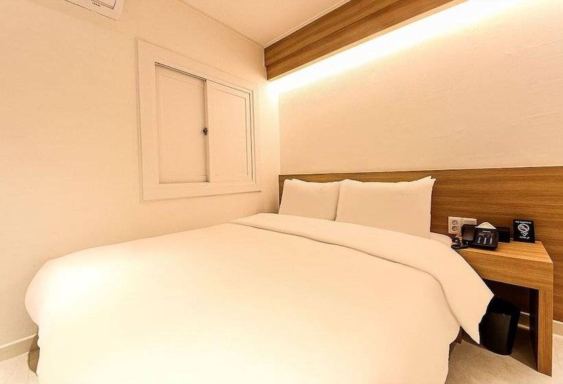 Busan Seomyeon Business Hotel J7