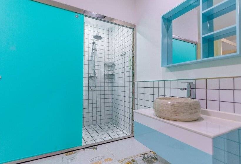 Chengdu Three Fish International Youth Hostel