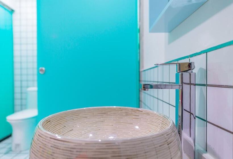 Chengdu Three Fish International Youth Hostel