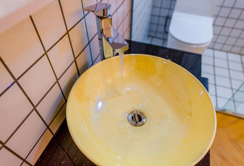 Chengdu Three Fish International Youth Hostel