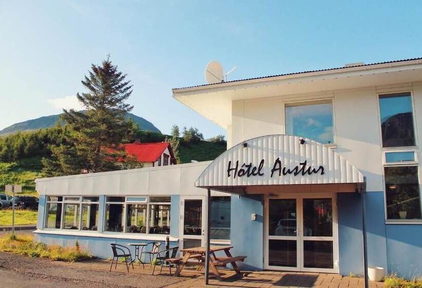 هتل Austur