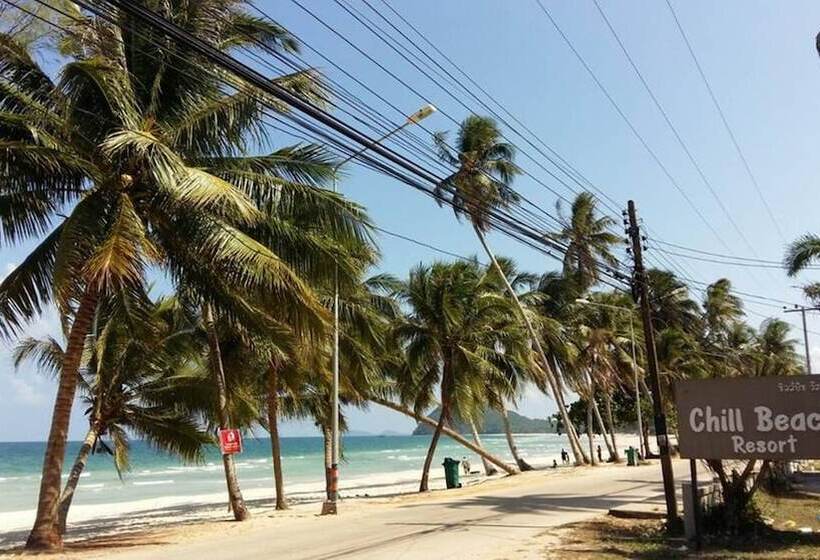 בית מלון כפרי Chill Beach Resort